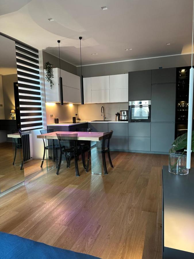 Lr Deluxe Apartments - Fondazione Prada - Metro M3 Milano Dış mekan fotoğraf